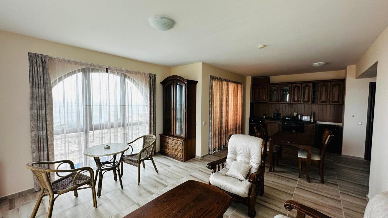 Chateau Del Marina Apart Complex Nesebar Exteriör bild