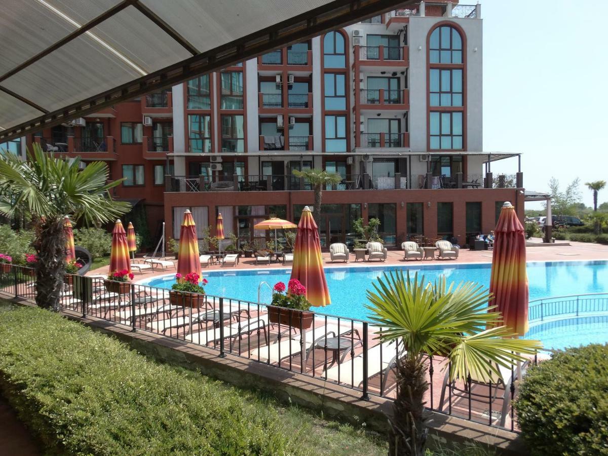Chateau Del Marina Apart Complex Nesebar Exteriör bild
